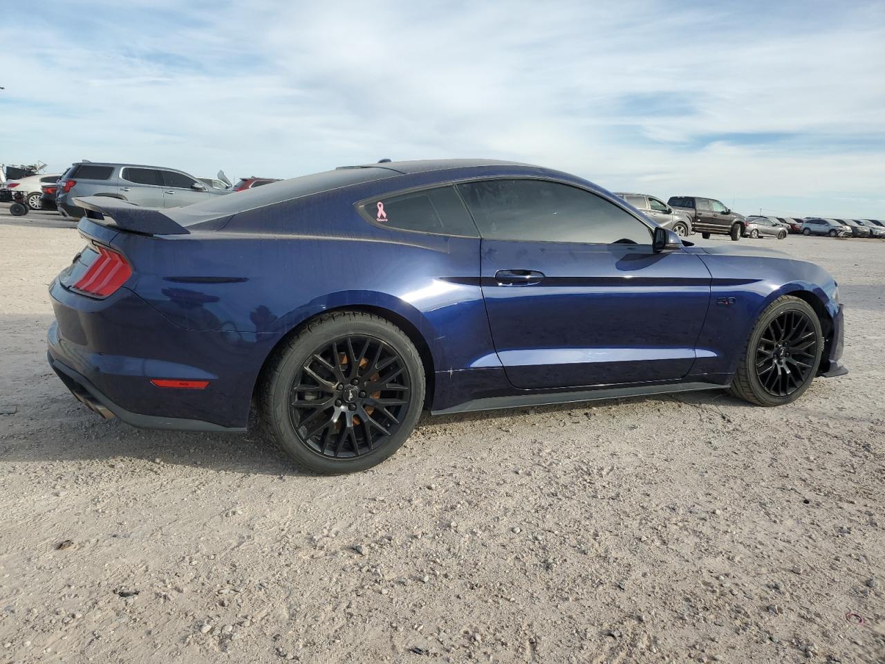 VIN 1FA6P8CF8K5185818 2019 FORD MUSTANG no.3