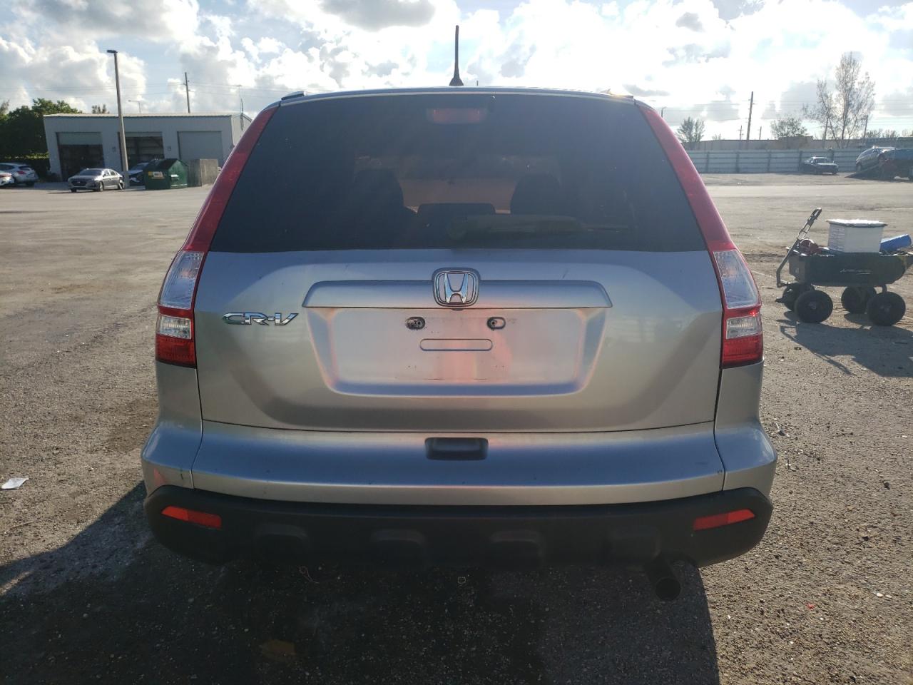 2008 Honda Cr-V Lx VIN: JHLRE38388C038050 Lot: 73823394