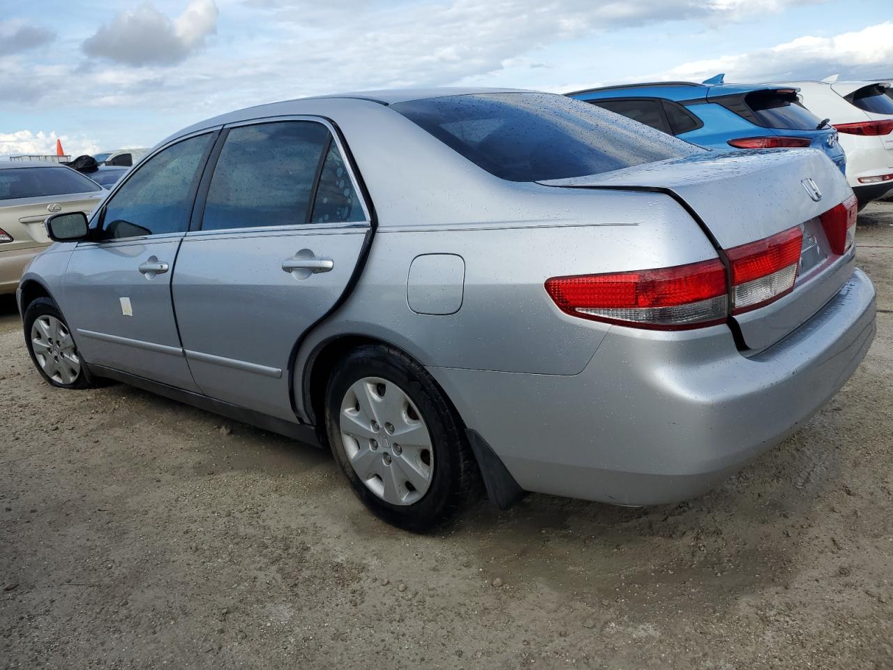 2004 Honda Accord - Image 2