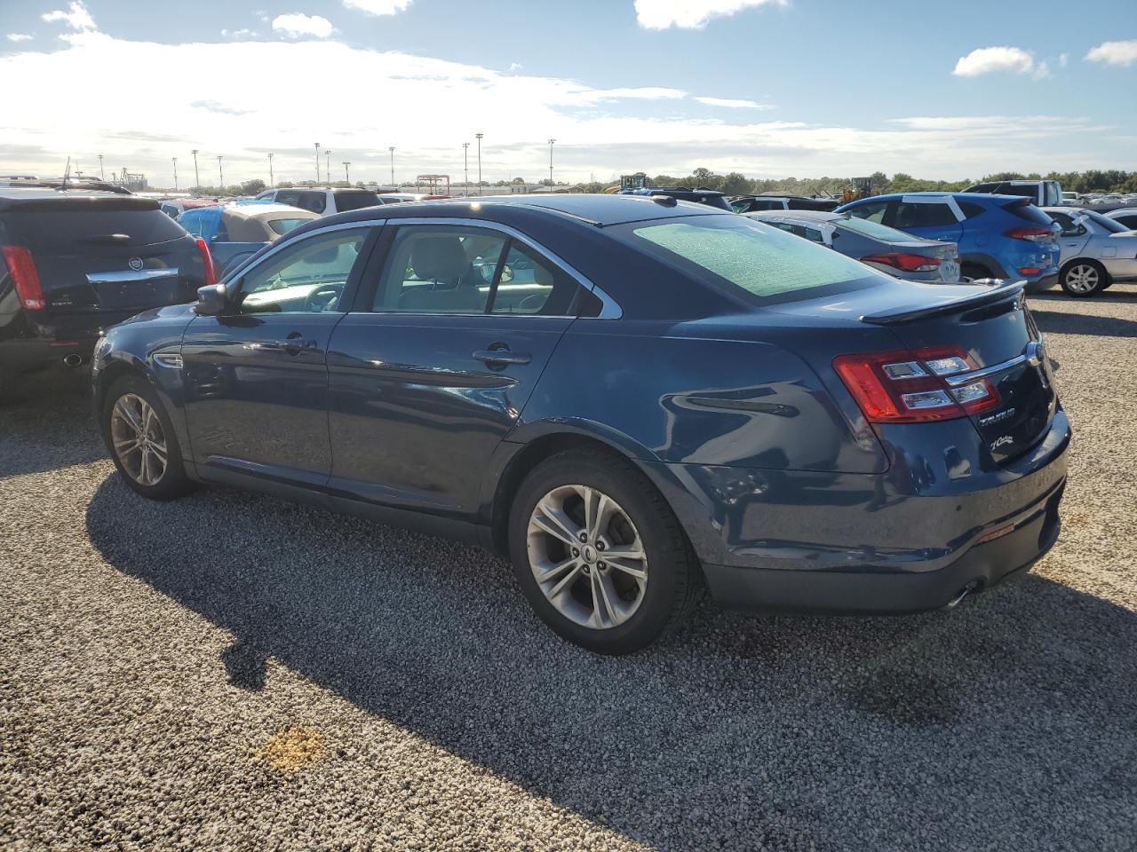 1FAHP2H87GG157486 2016 Ford Taurus Sel