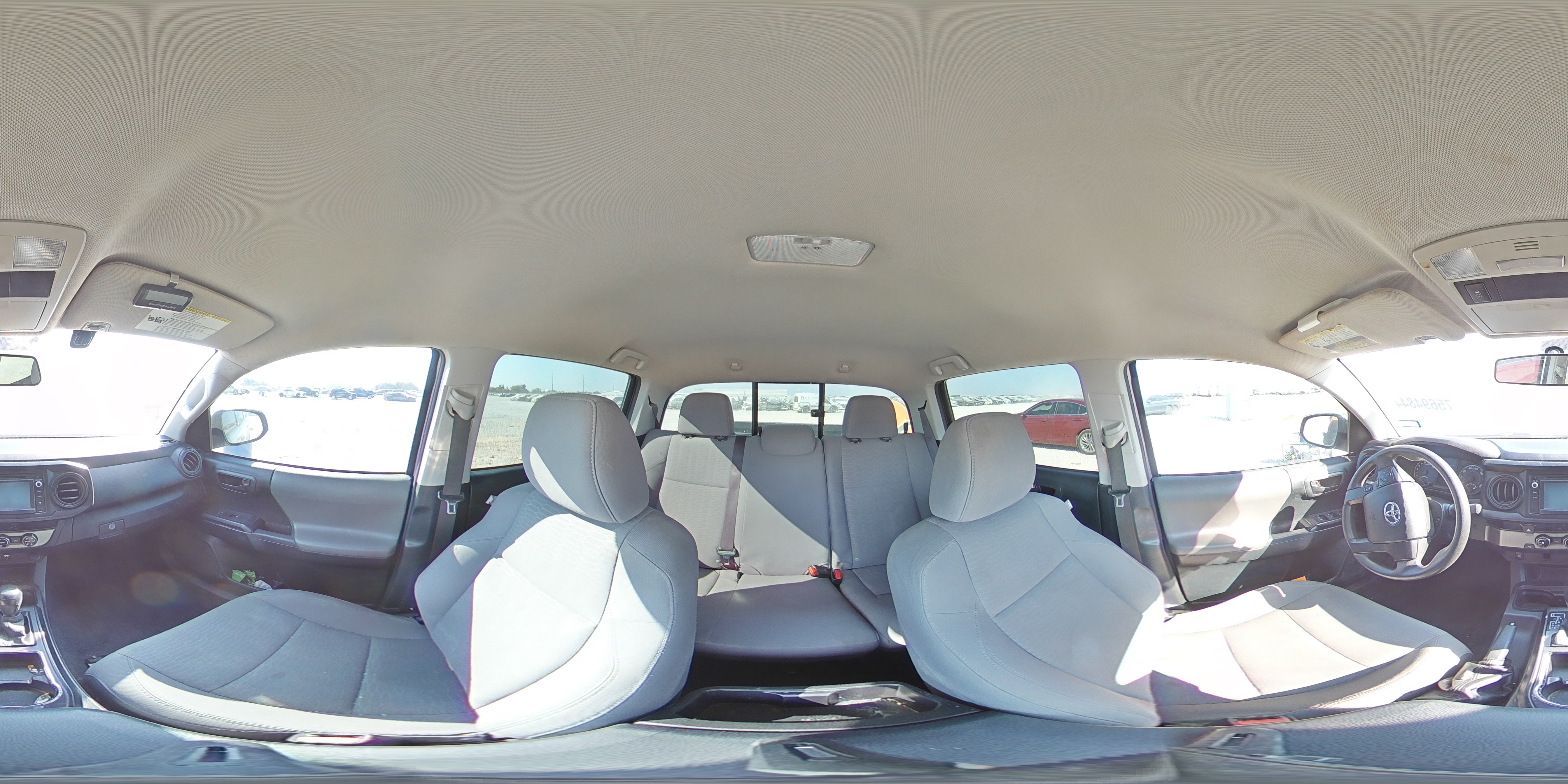 2016 Toyota Tacoma - Image 12