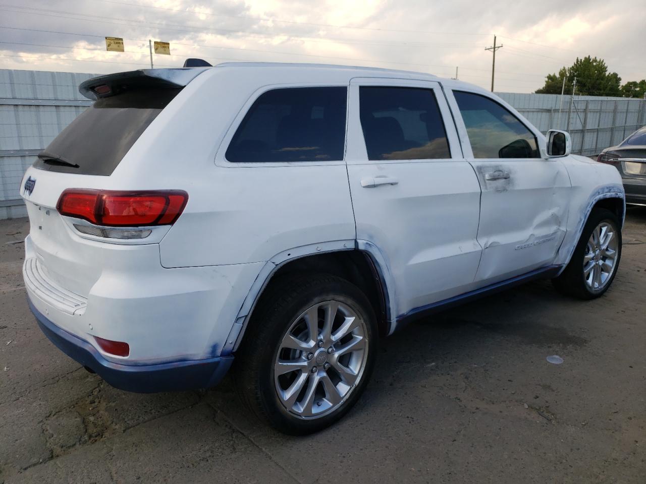 2018 Jeep Grand Cherokee - Image 3