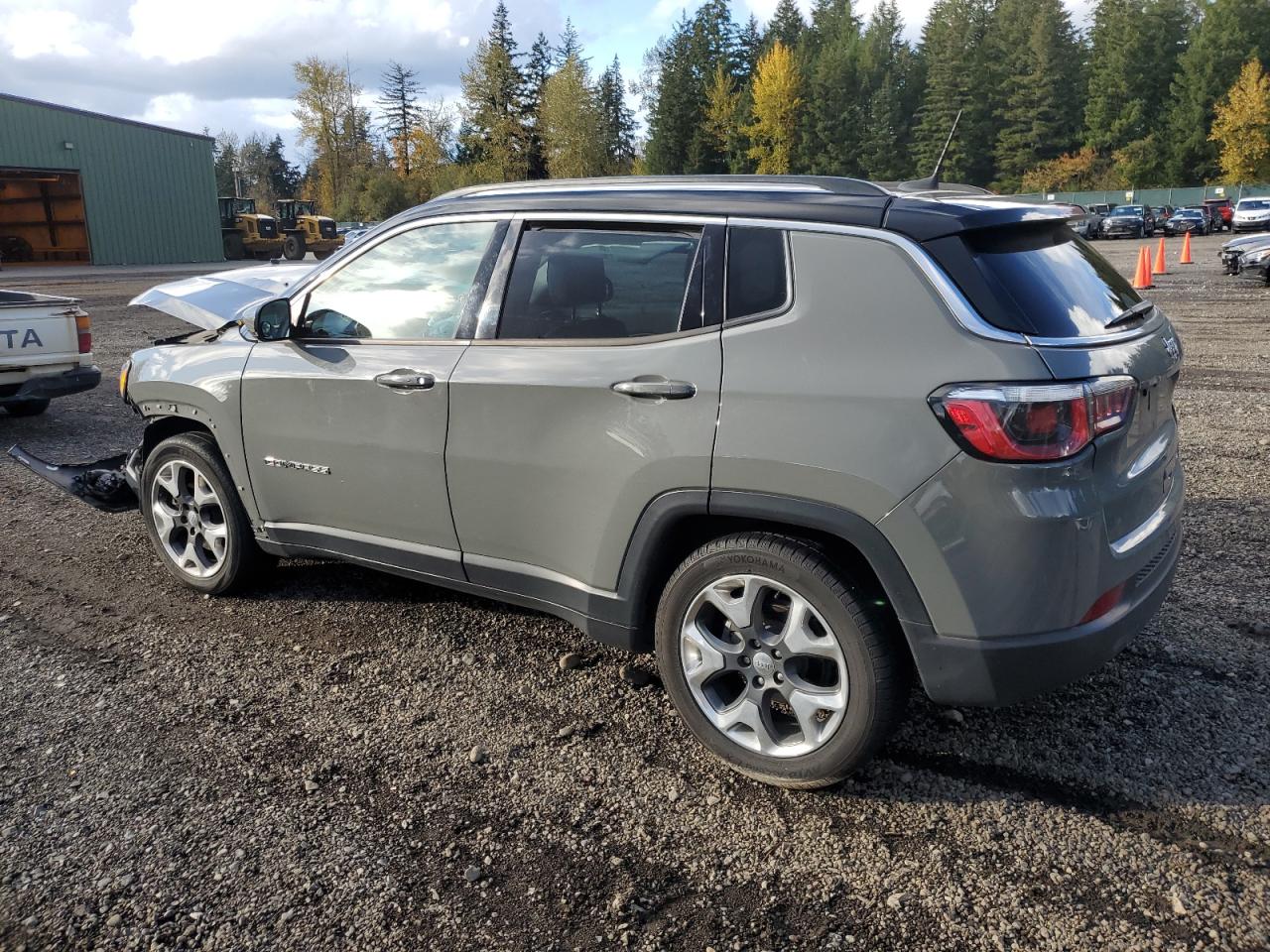 2020 Jeep Compass - Image 2