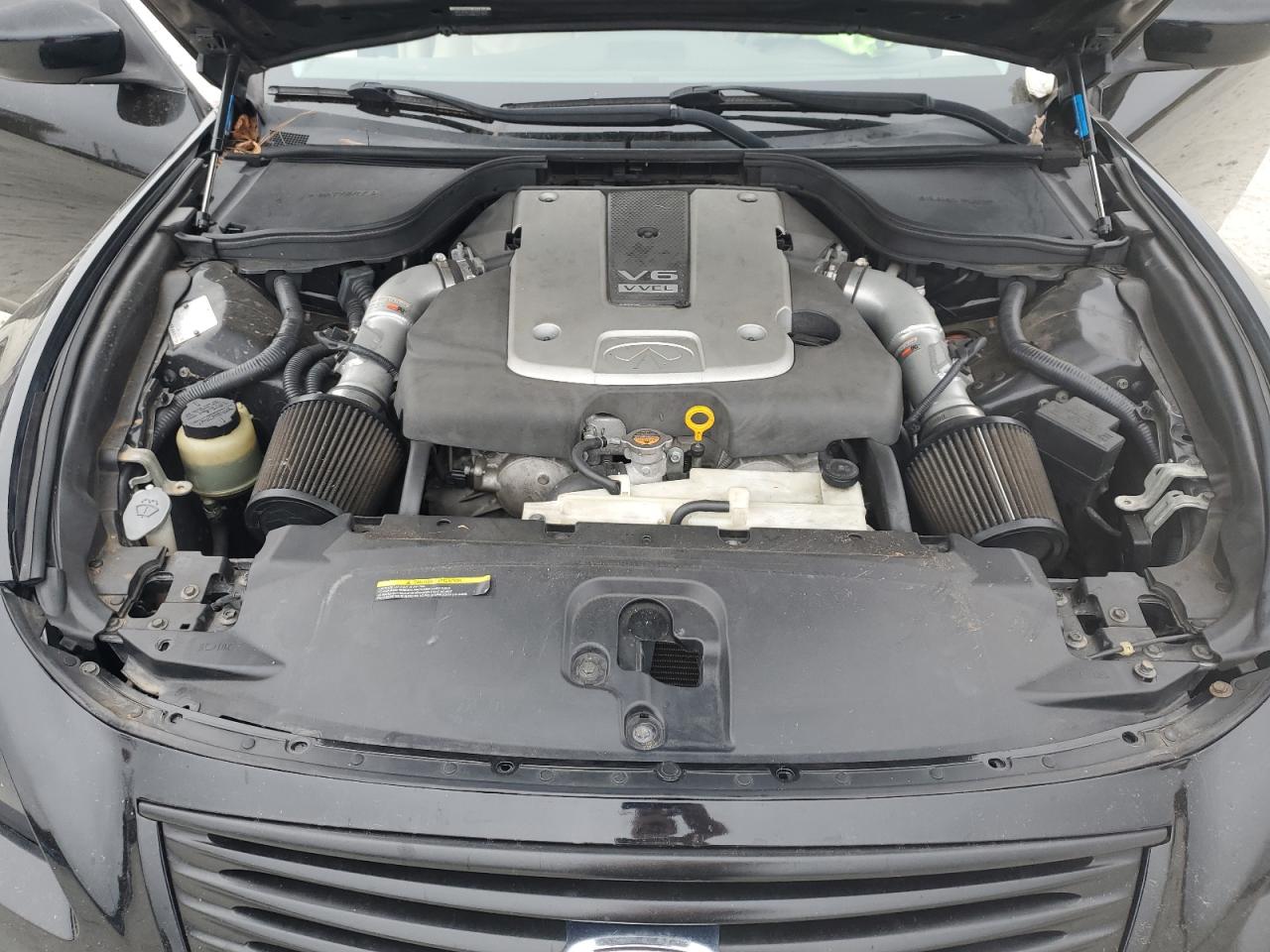 2011 Infiniti G - Image 12