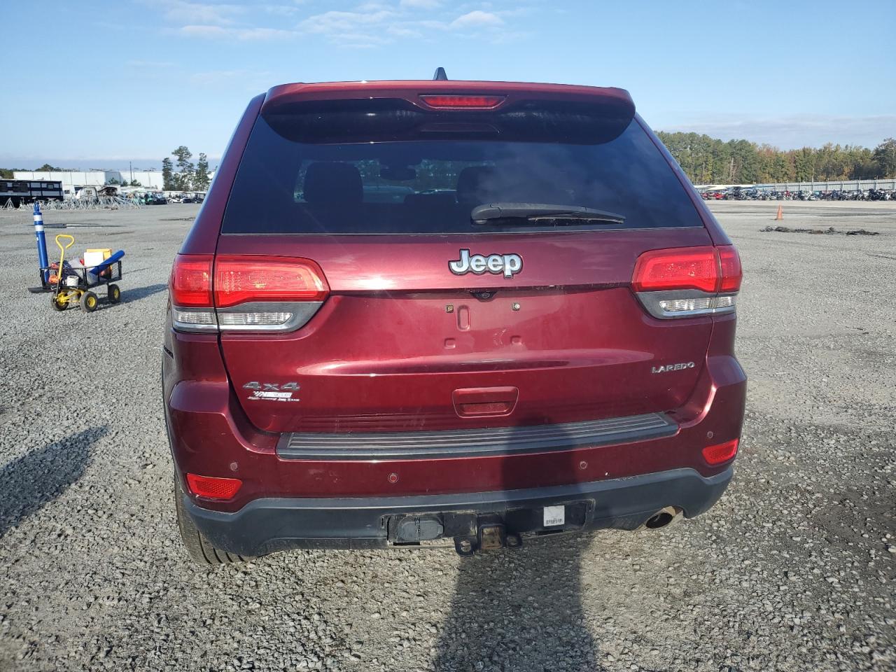 2018 Jeep Grand Cherokee Laredo VIN: 1C4RJFAG8JC351127 Lot: 77562954