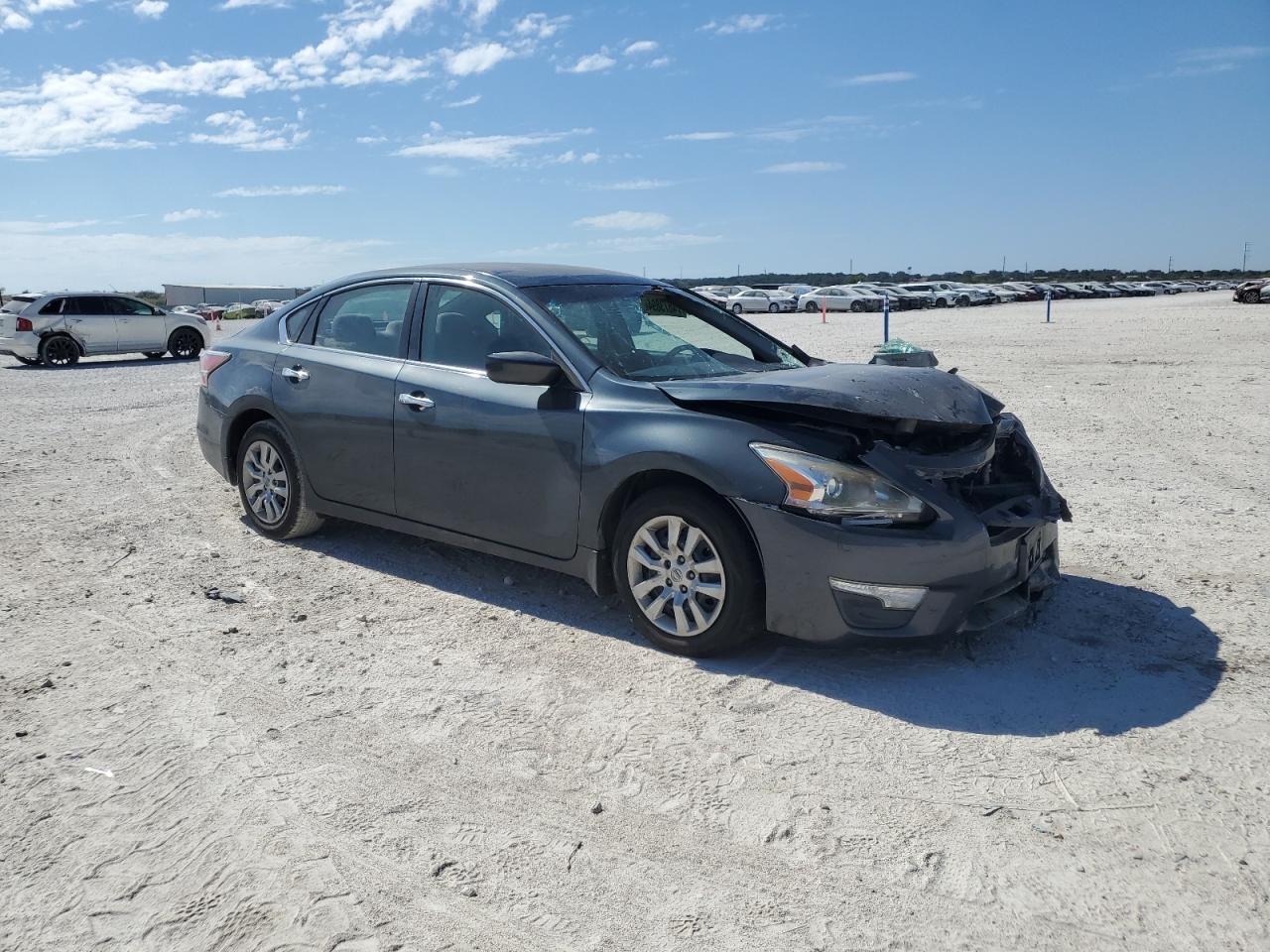 2013 Nissan Altima - Image 4