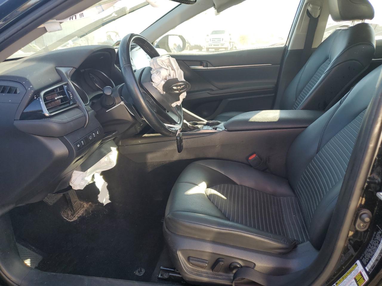 2022 Toyota Camry - Image 7