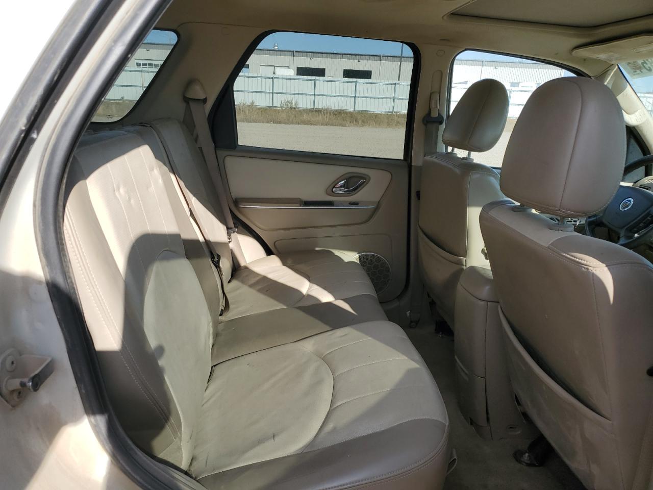 2007 Mercury Mariner - Image 11