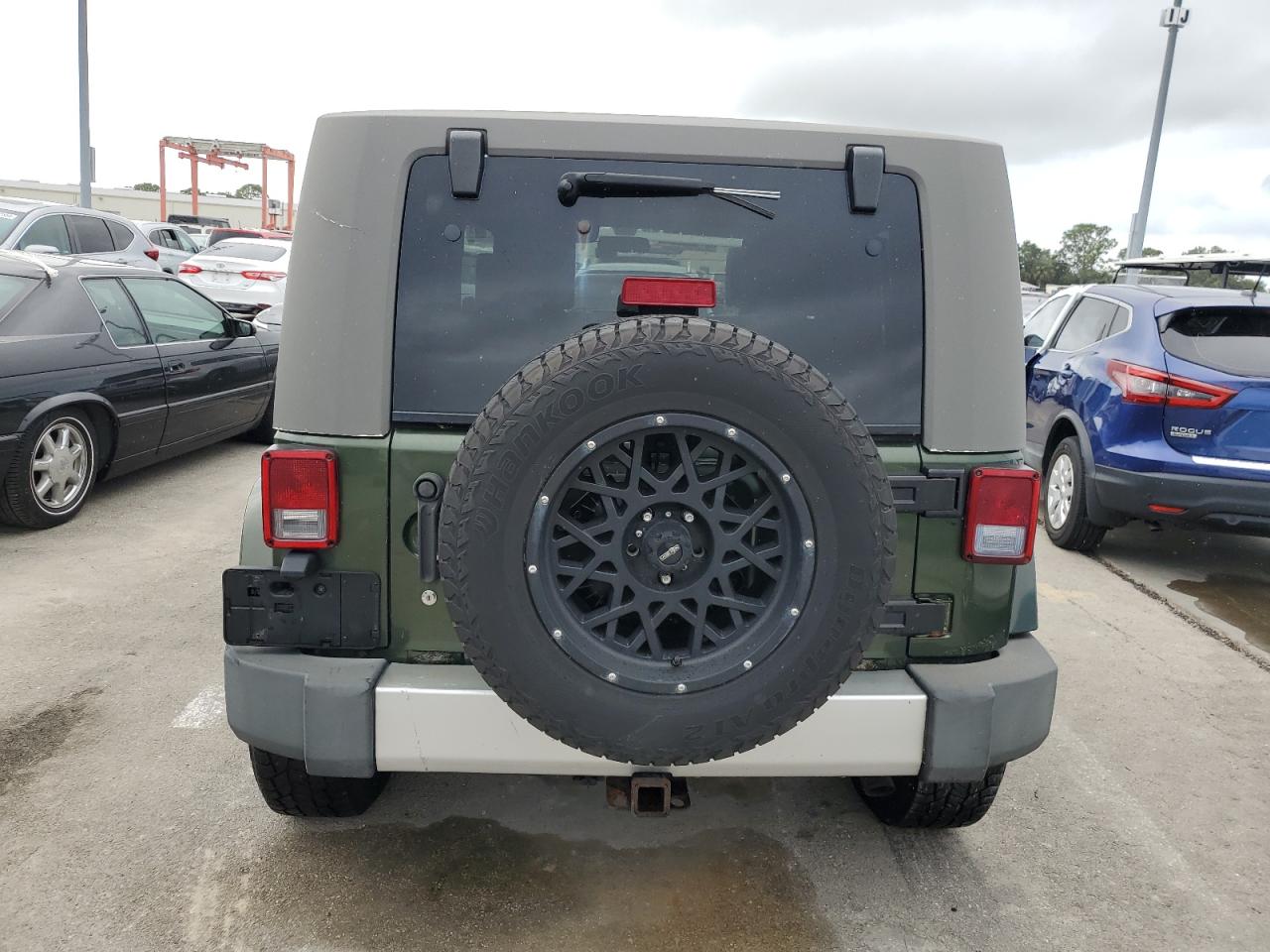 2008 Jeep Wrangler Sahara VIN: 1J8FA54138L573047 Lot: 75057114