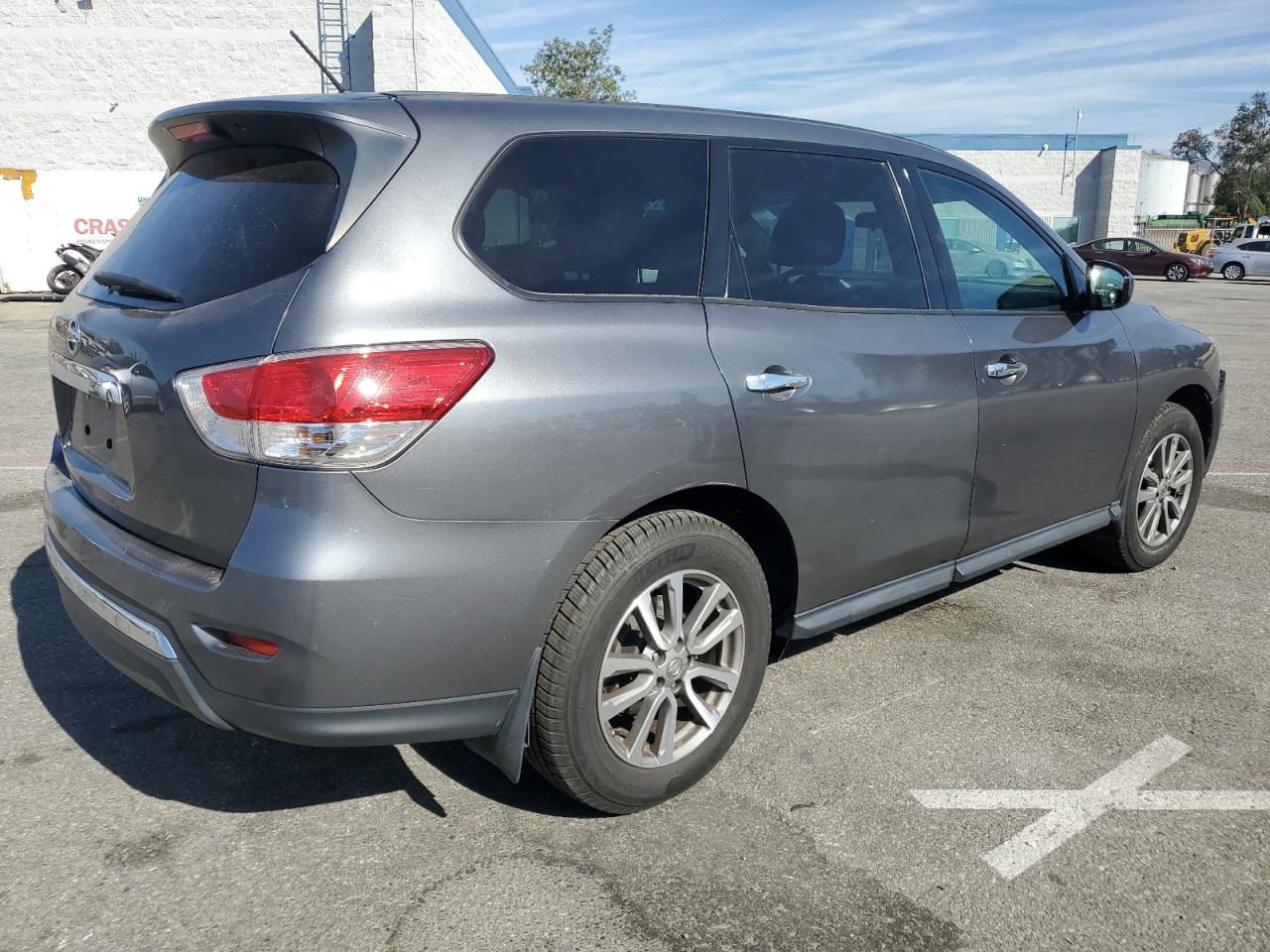 2015 Nissan Pathfinder - Image 3