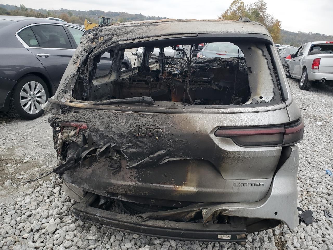 2021 Jeep Grand Cherokee - Image 6