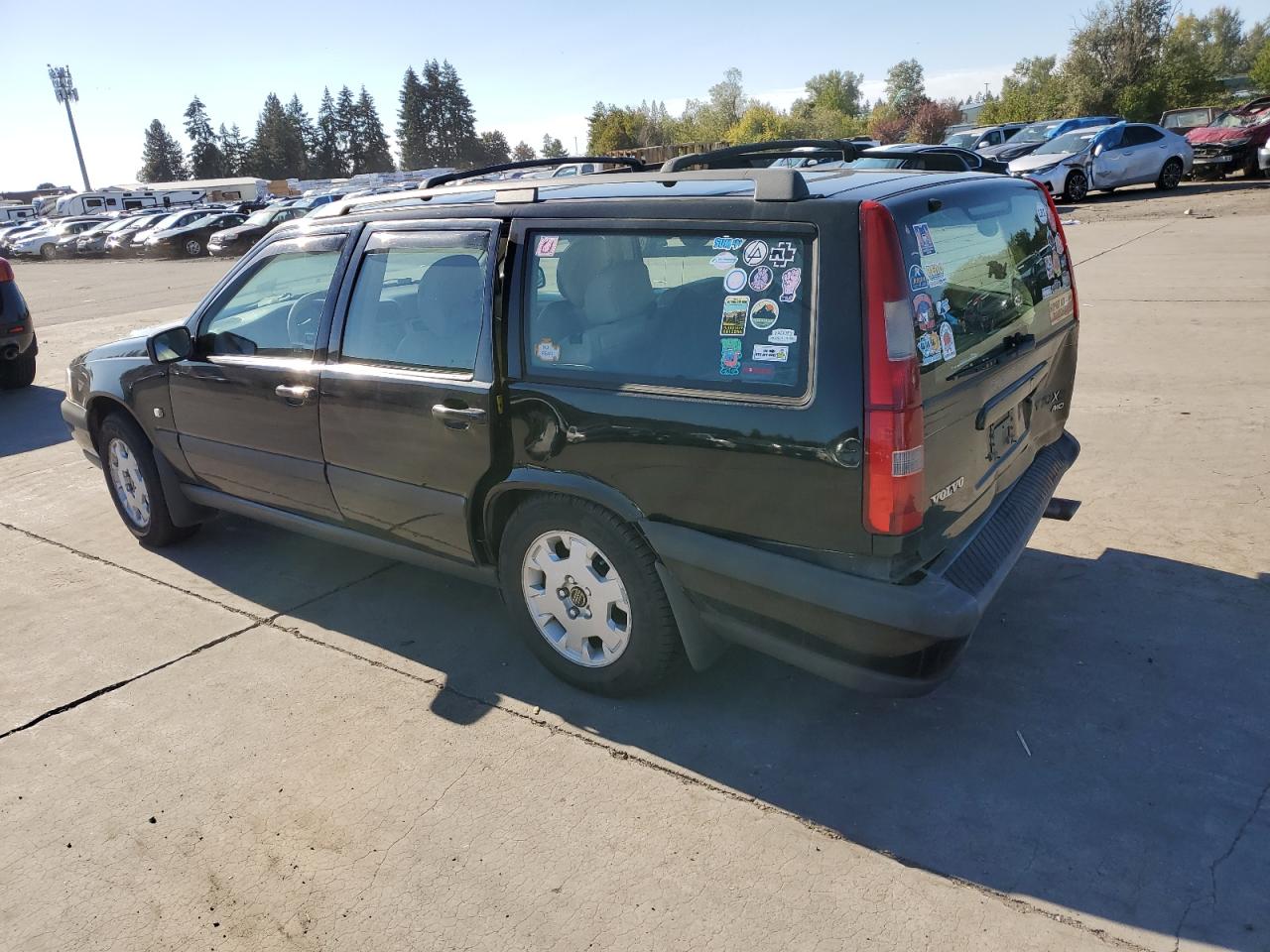 YV1LZ56D6Y2654862 2000 Volvo V70 Xc