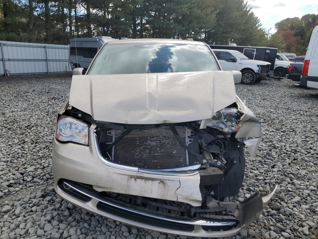 VIN 2C4RC1BG6GR304237 2016 CHRYSLER 200 SEDAN no.5