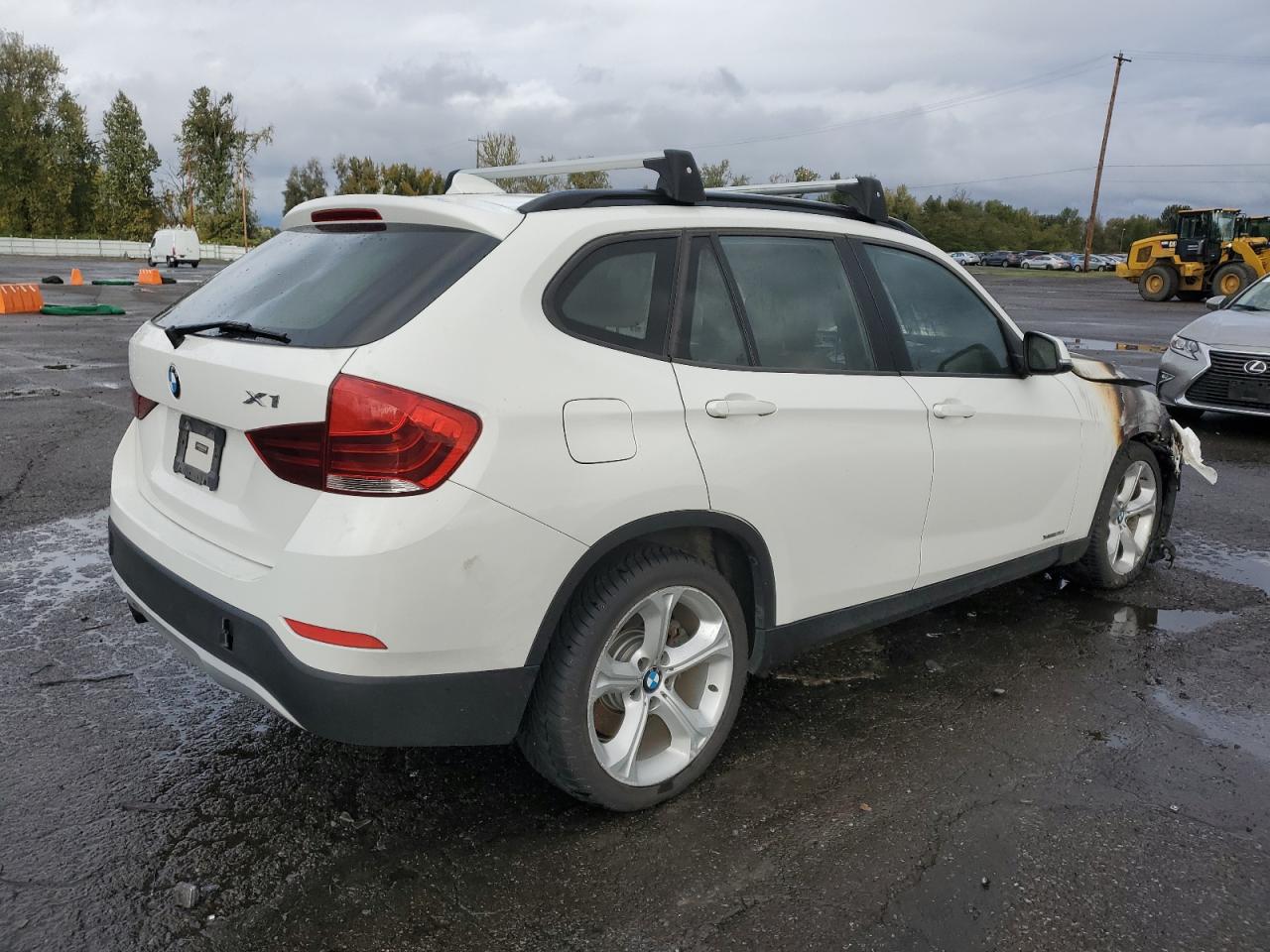 VIN WBAVM5C54DVV89199 2013 BMW X1 no.3