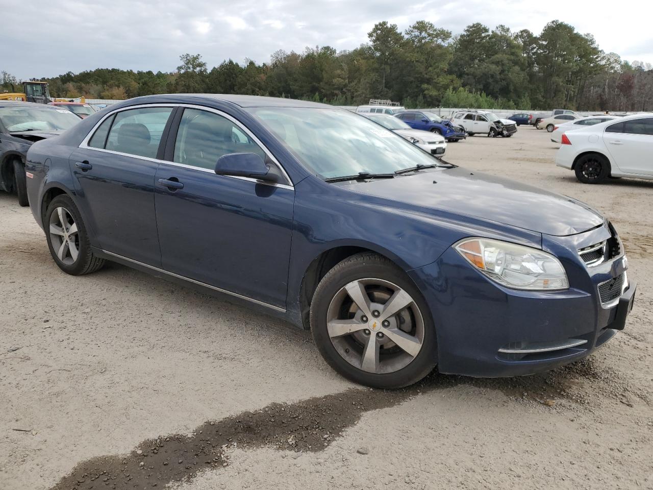 2011 Chevrolet Malibu - Image 4