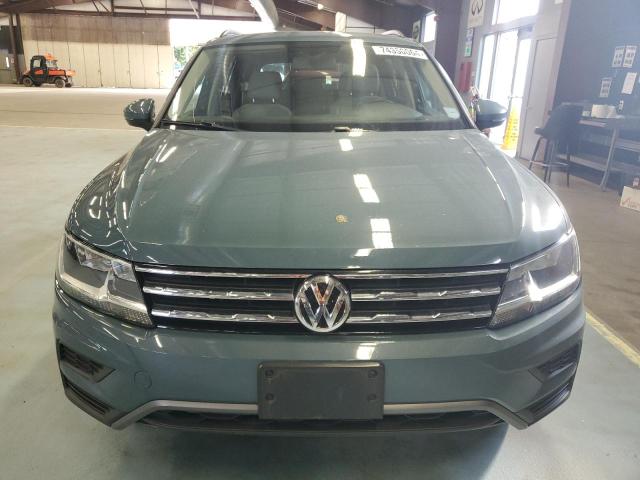 3VV2B7AX3LM151151 Volkswagen Tiguan SE 6