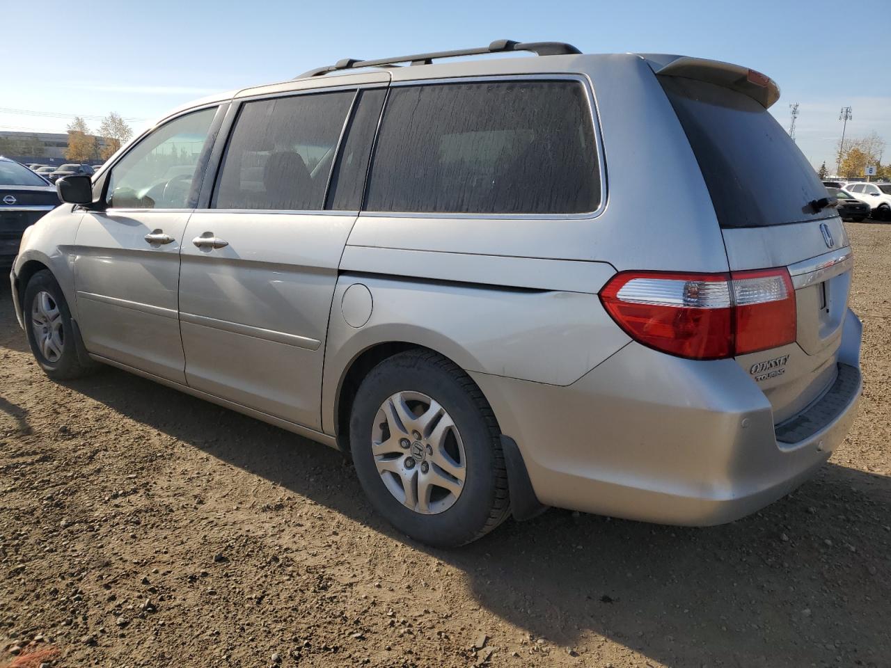 2007 Honda Odyssey - Image 2