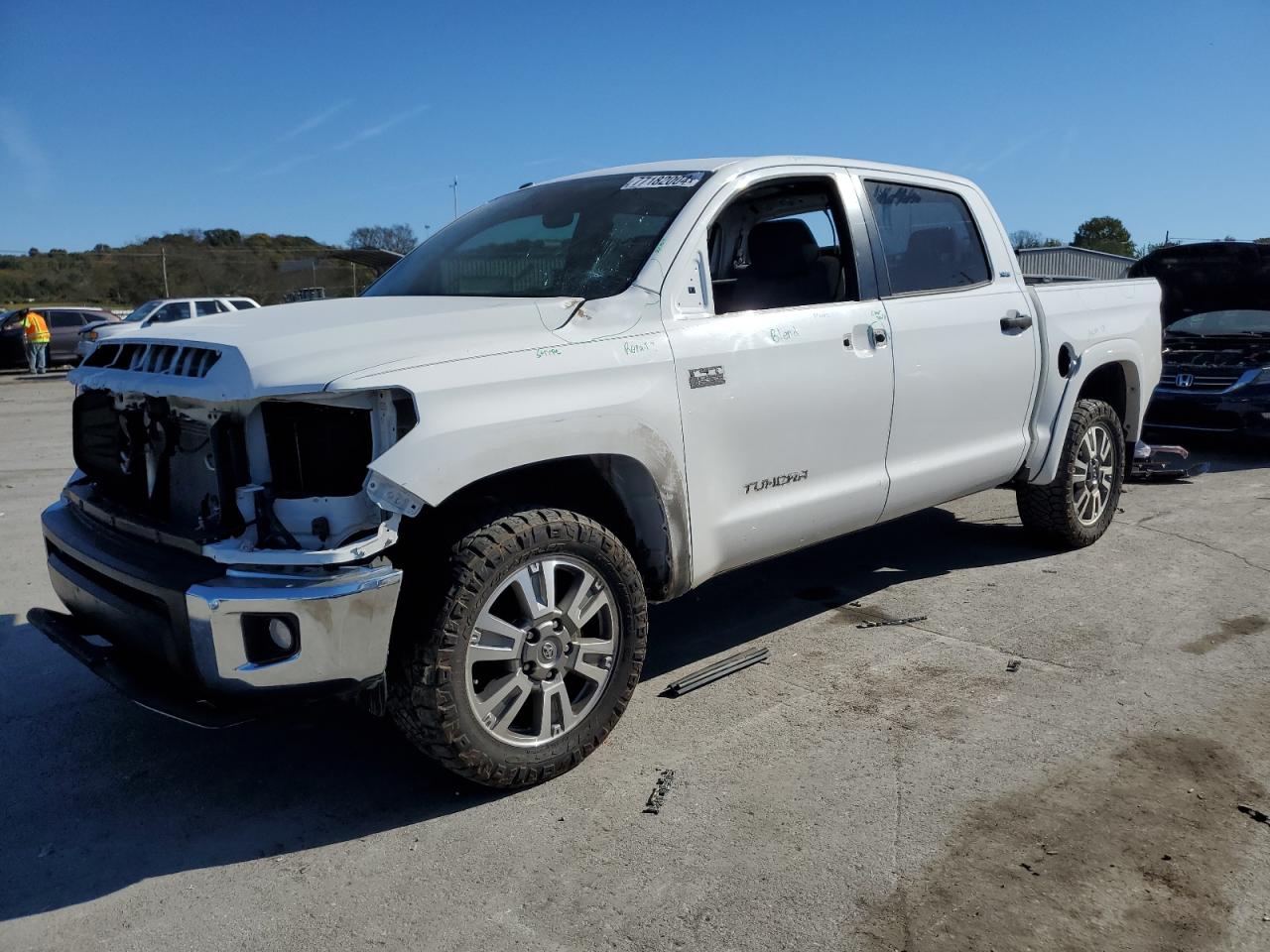 2017 Toyota Tundra Crewmax Sr5 VIN: 5TFDW5F12HX619179 Lot: 77182004