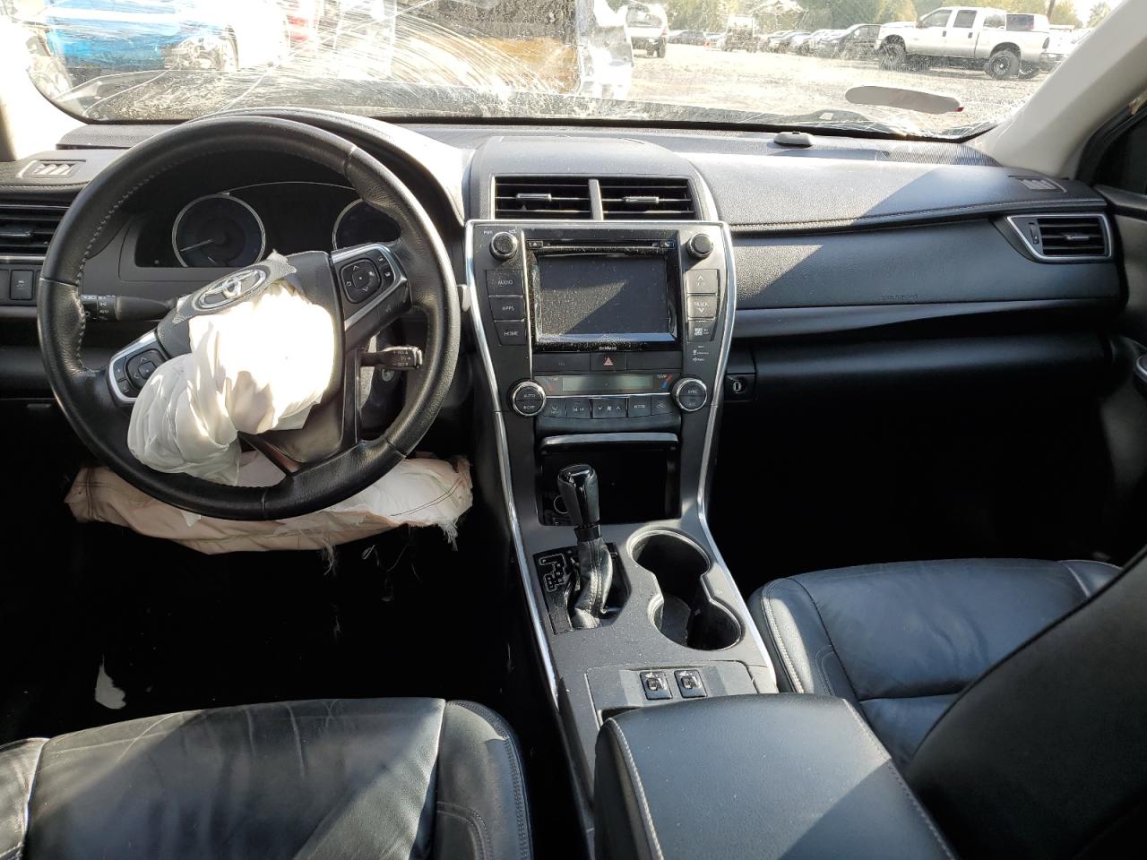 2016 Toyota Camry - Image 8