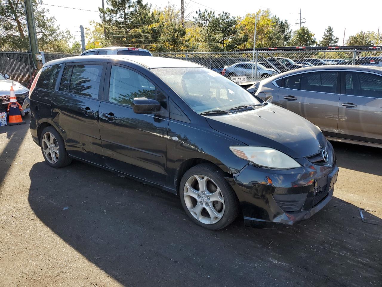 2009 Mazda 5 - Image 4