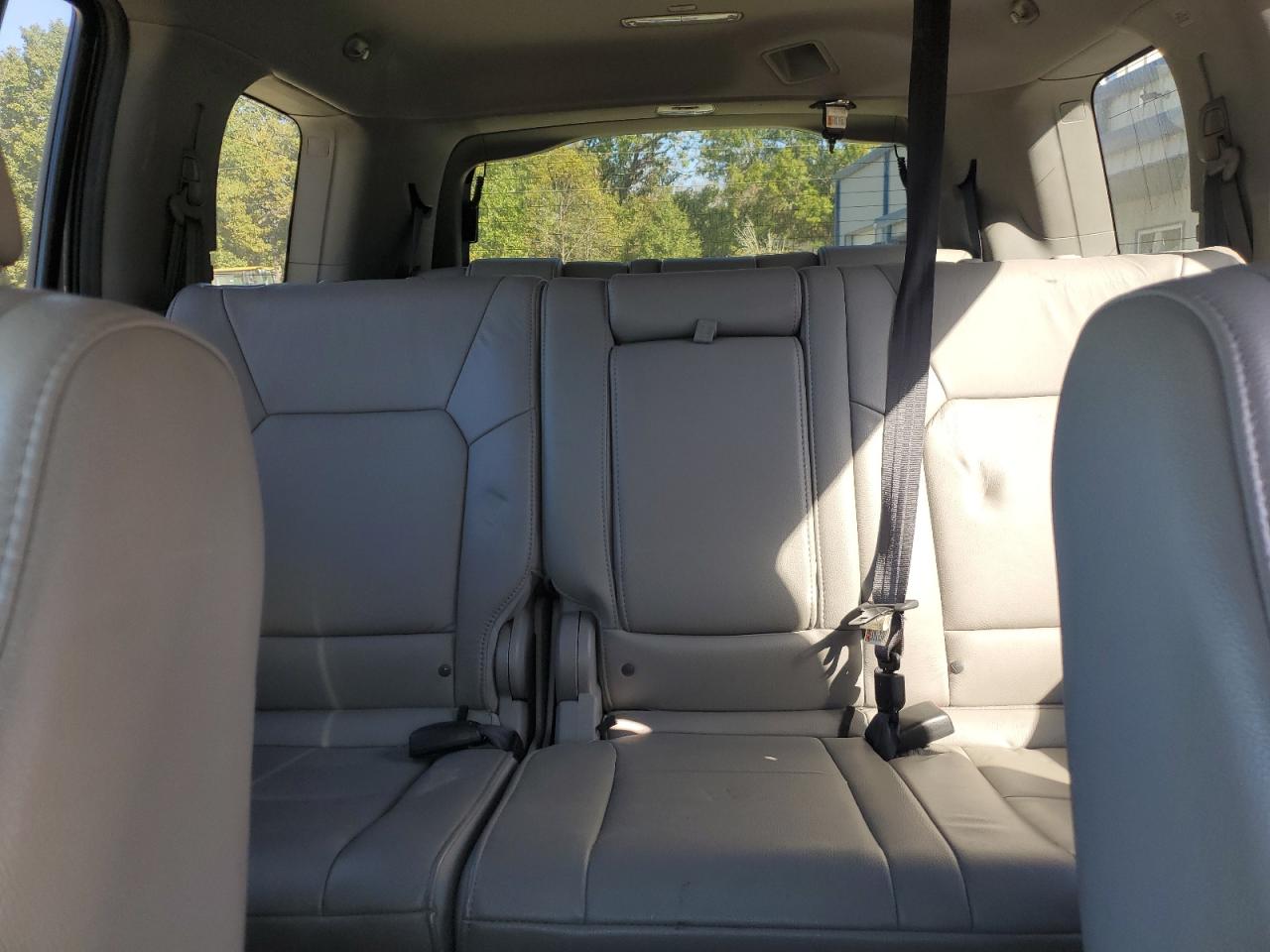 2015 Honda Pilot - Image 10