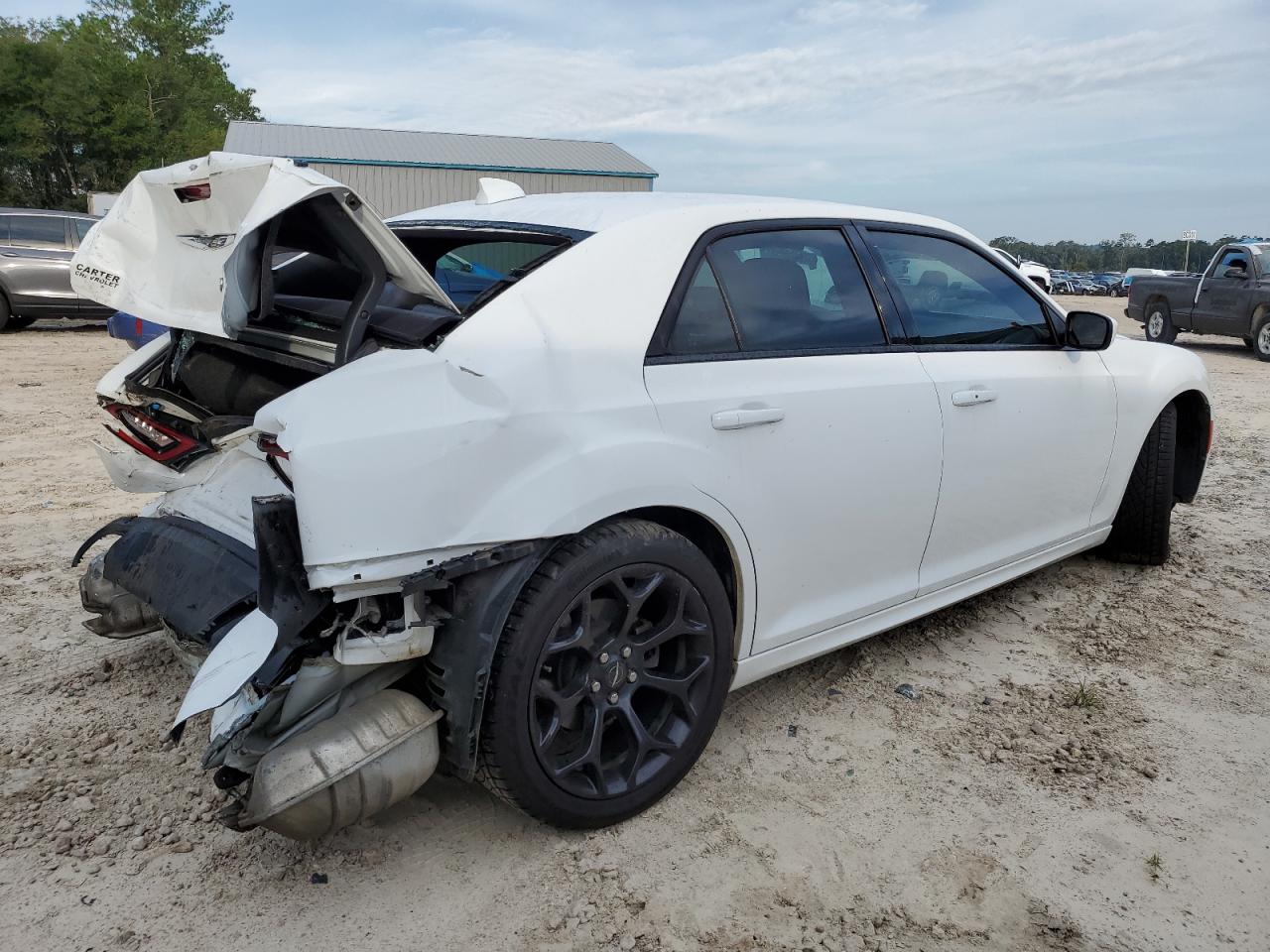 2019 Chrysler 300 - Image 3