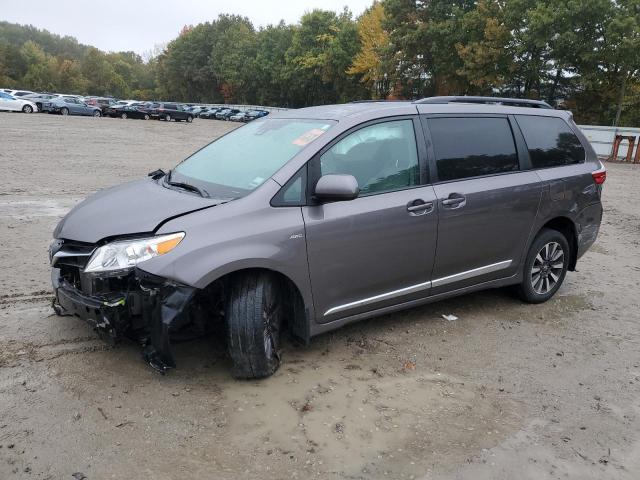 2019 Toyota Sienna Le