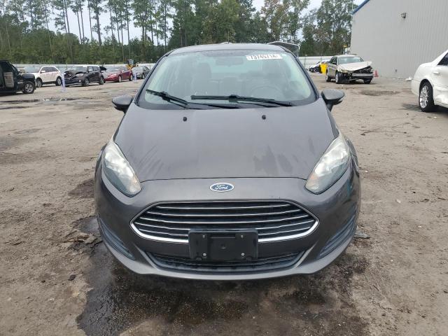 Sedans FORD FIESTA 2016 Gray