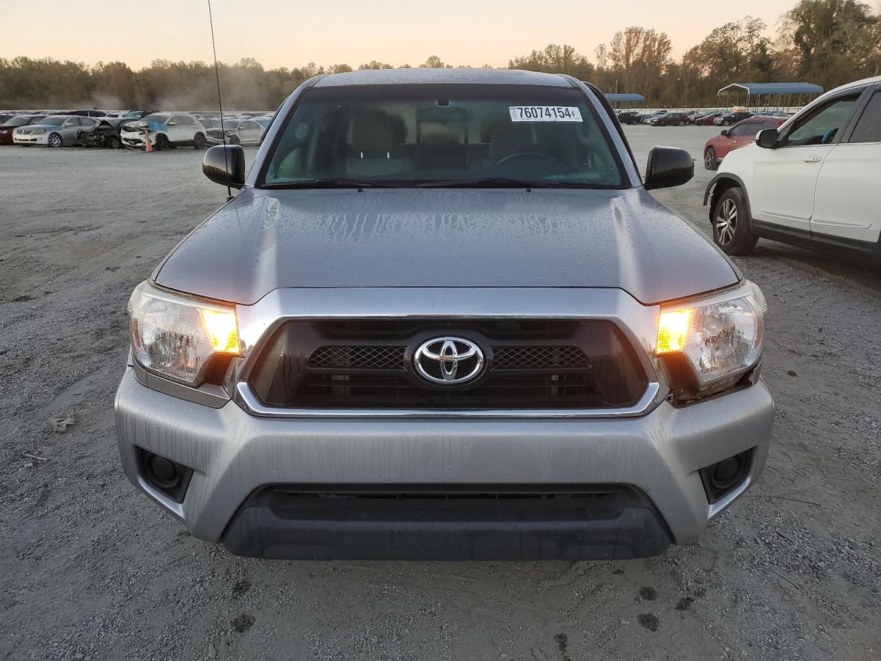 2015 Toyota Tacoma - Image 5