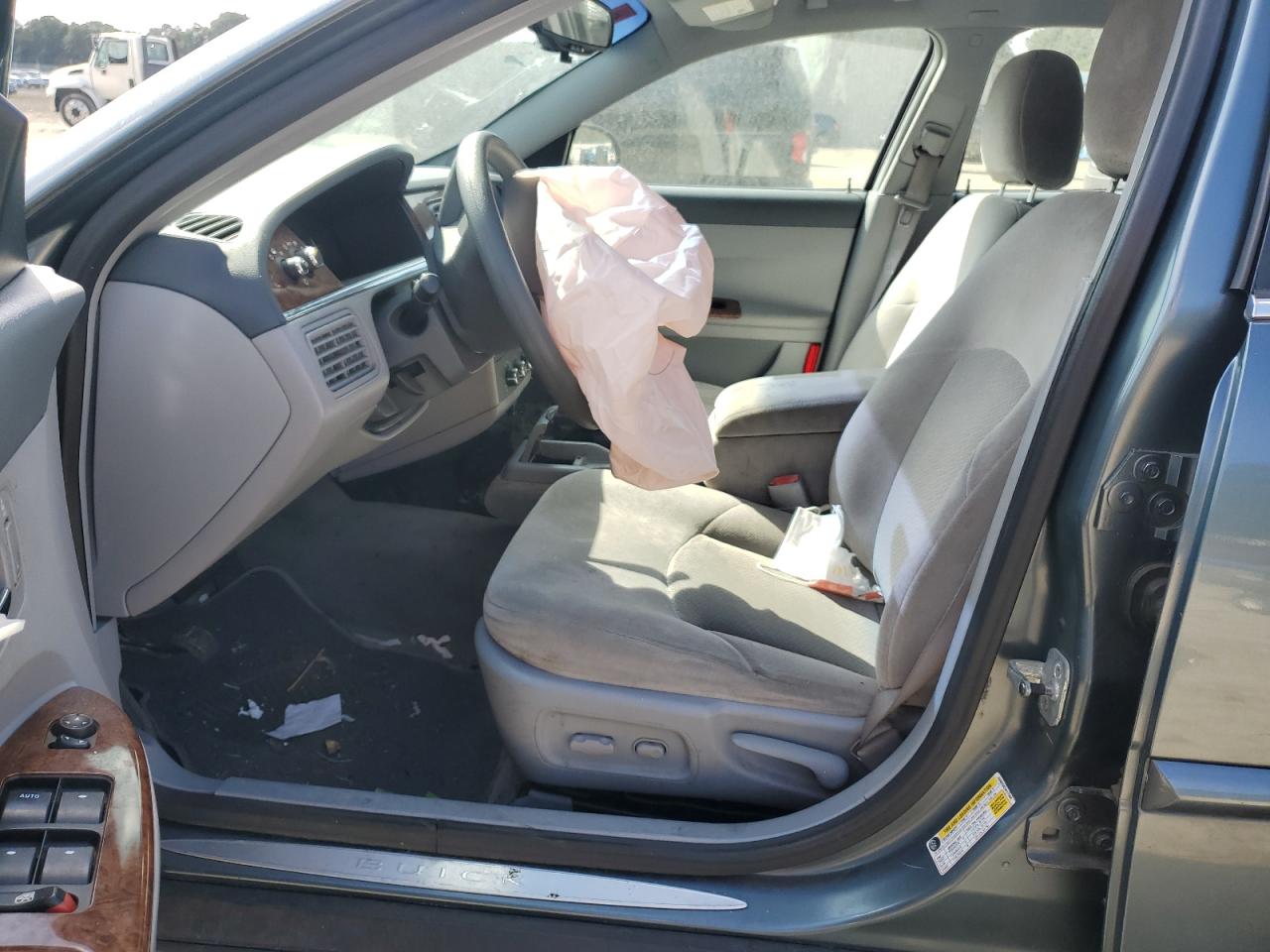 2006 Buick LaCrosse - Image 7