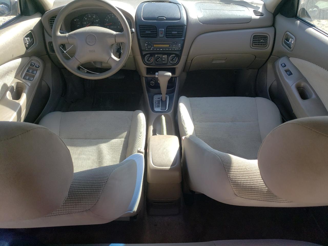 2004 Nissan Sentra - Image 8