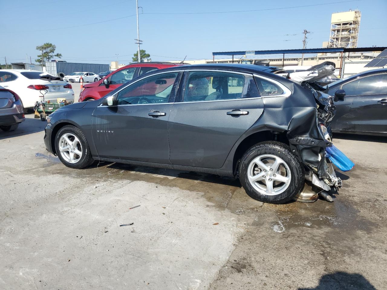 2017 Chevrolet Malibu - Image 2
