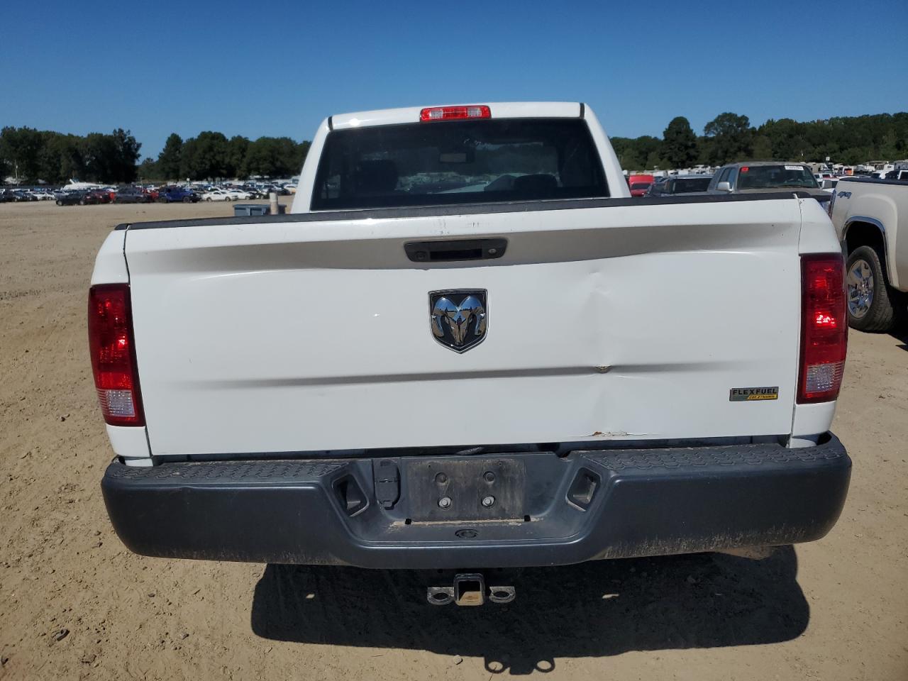 2019 Ram 1500 Classic Tradesman VIN: 3C6JR6AG6KG504695 Lot: 73941884