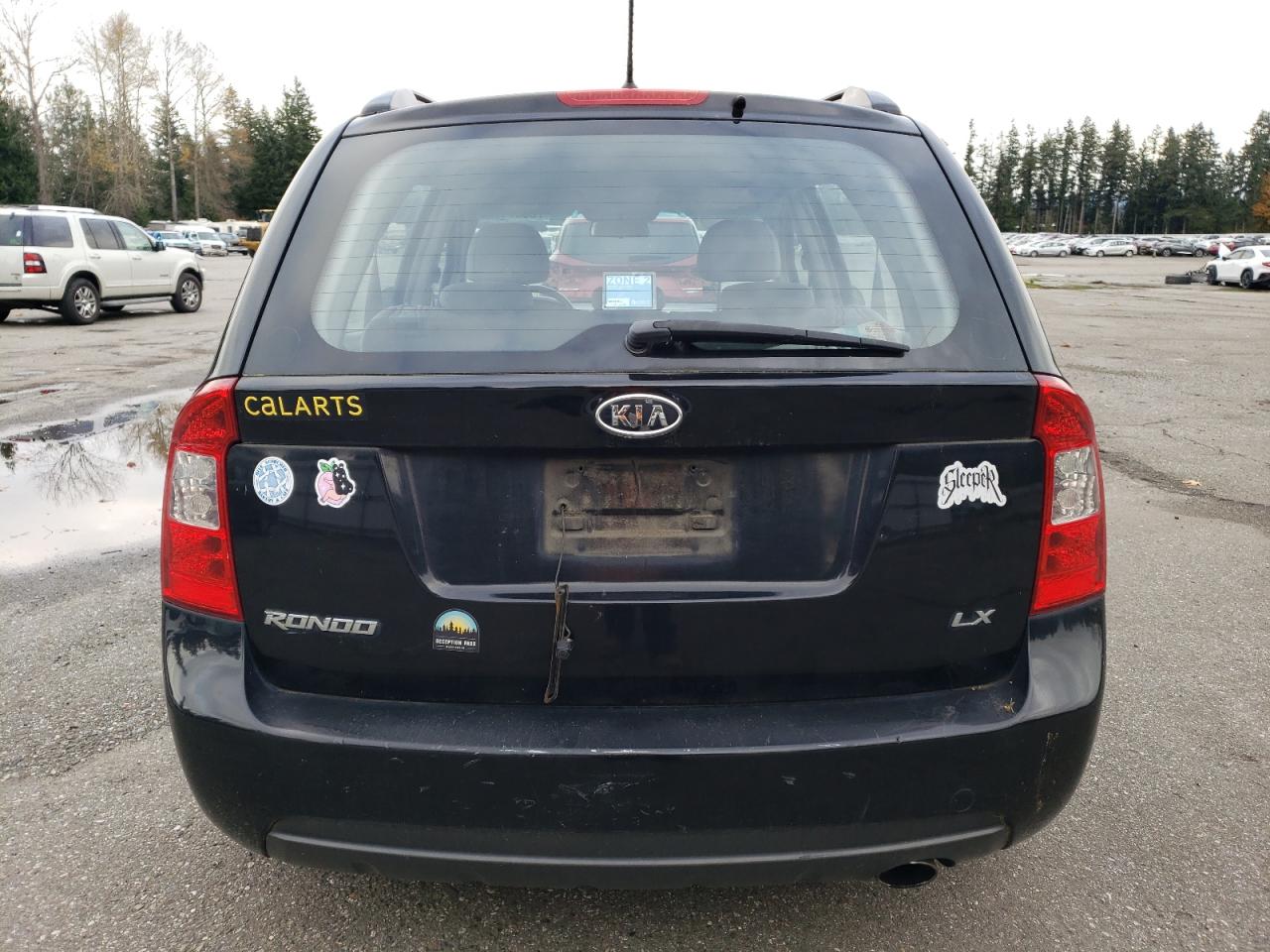 2007 Kia Rondo Base VIN: KNAFG525577029097 Lot: 78657174