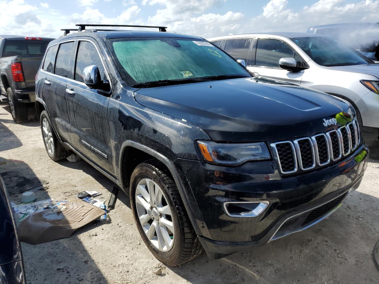2017 Jeep Grand Cherokee - Image 4