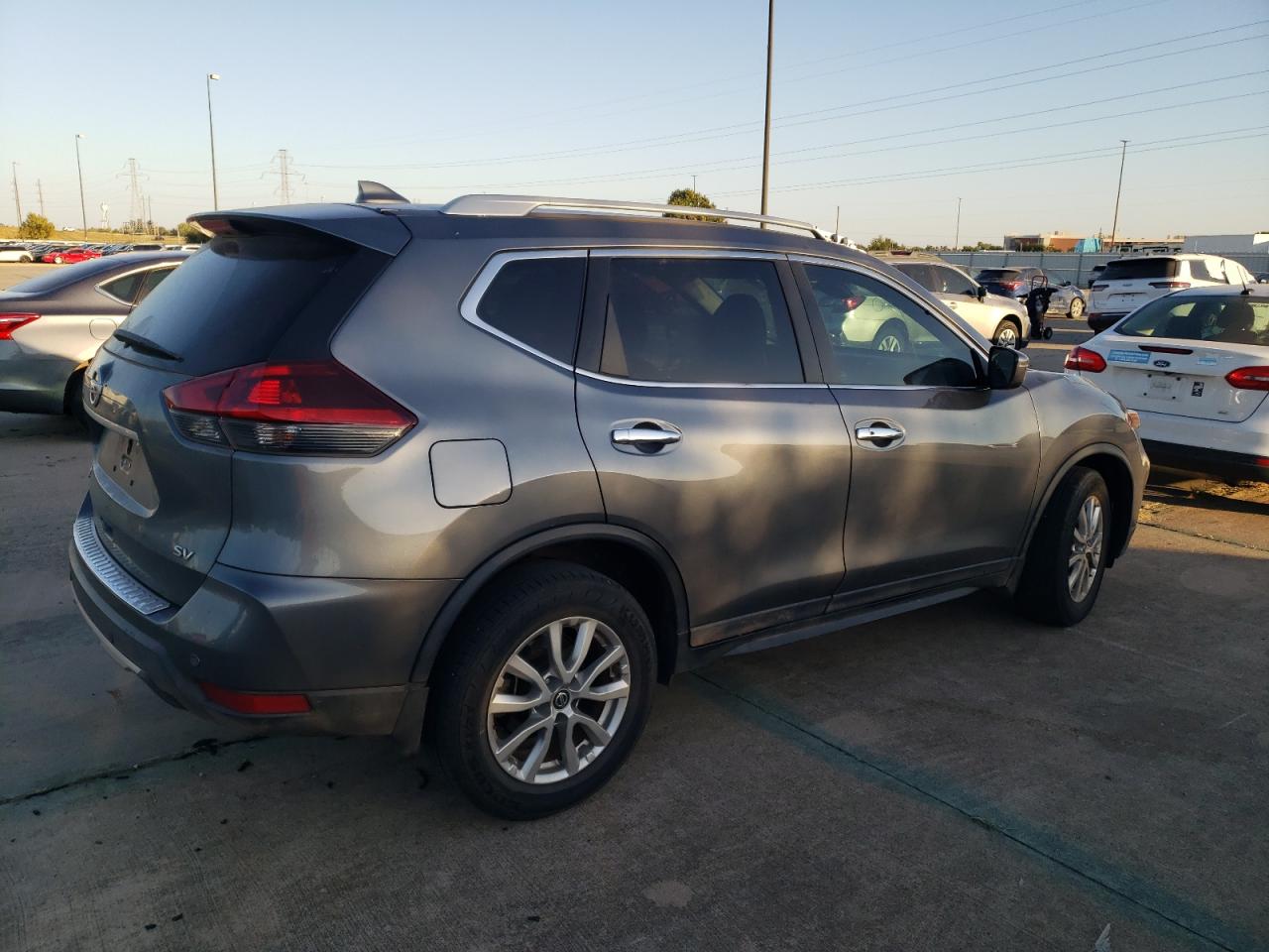 2020 Nissan Rogue - Image 3