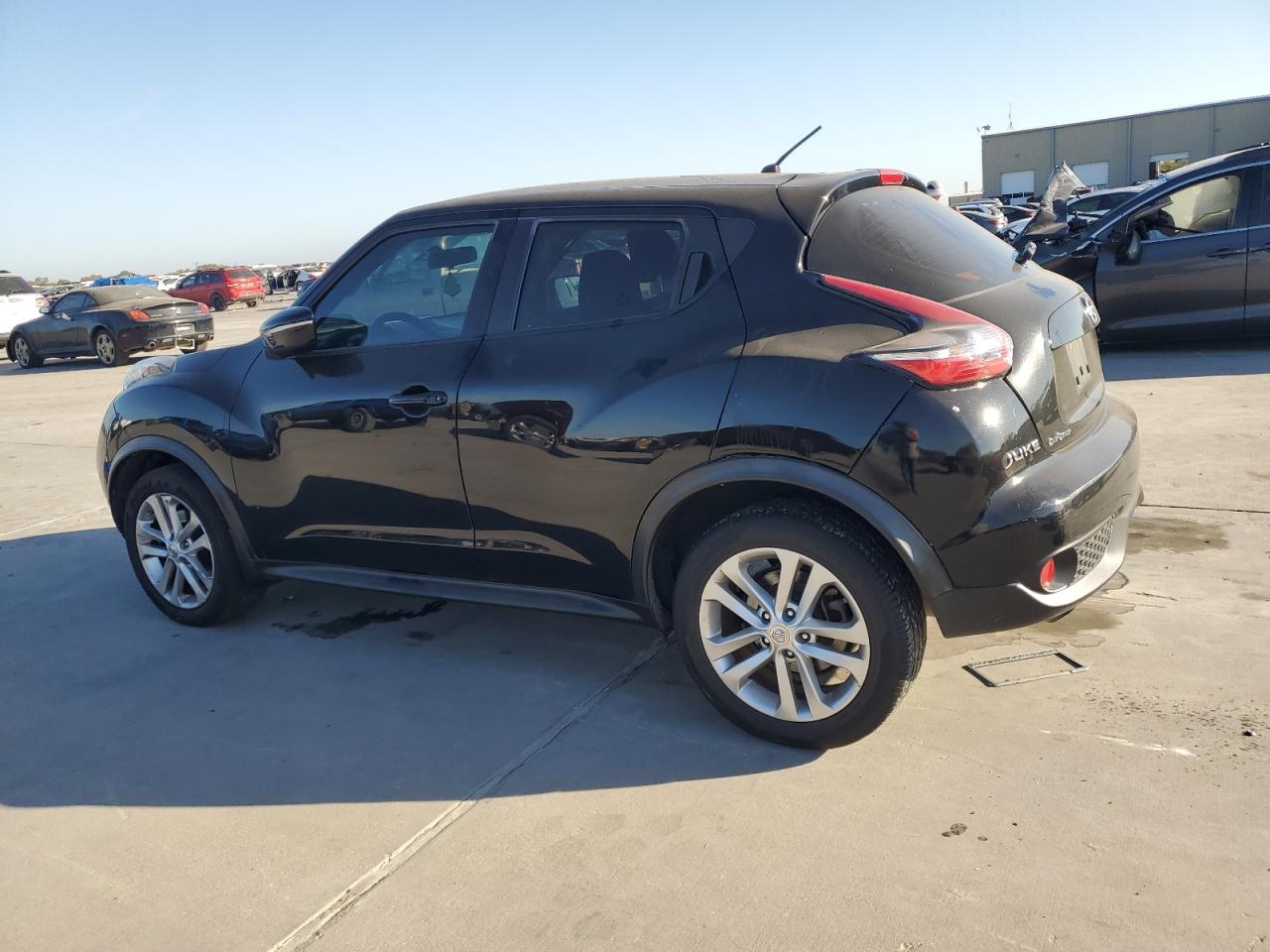 2016 Nissan Juke - Image 2