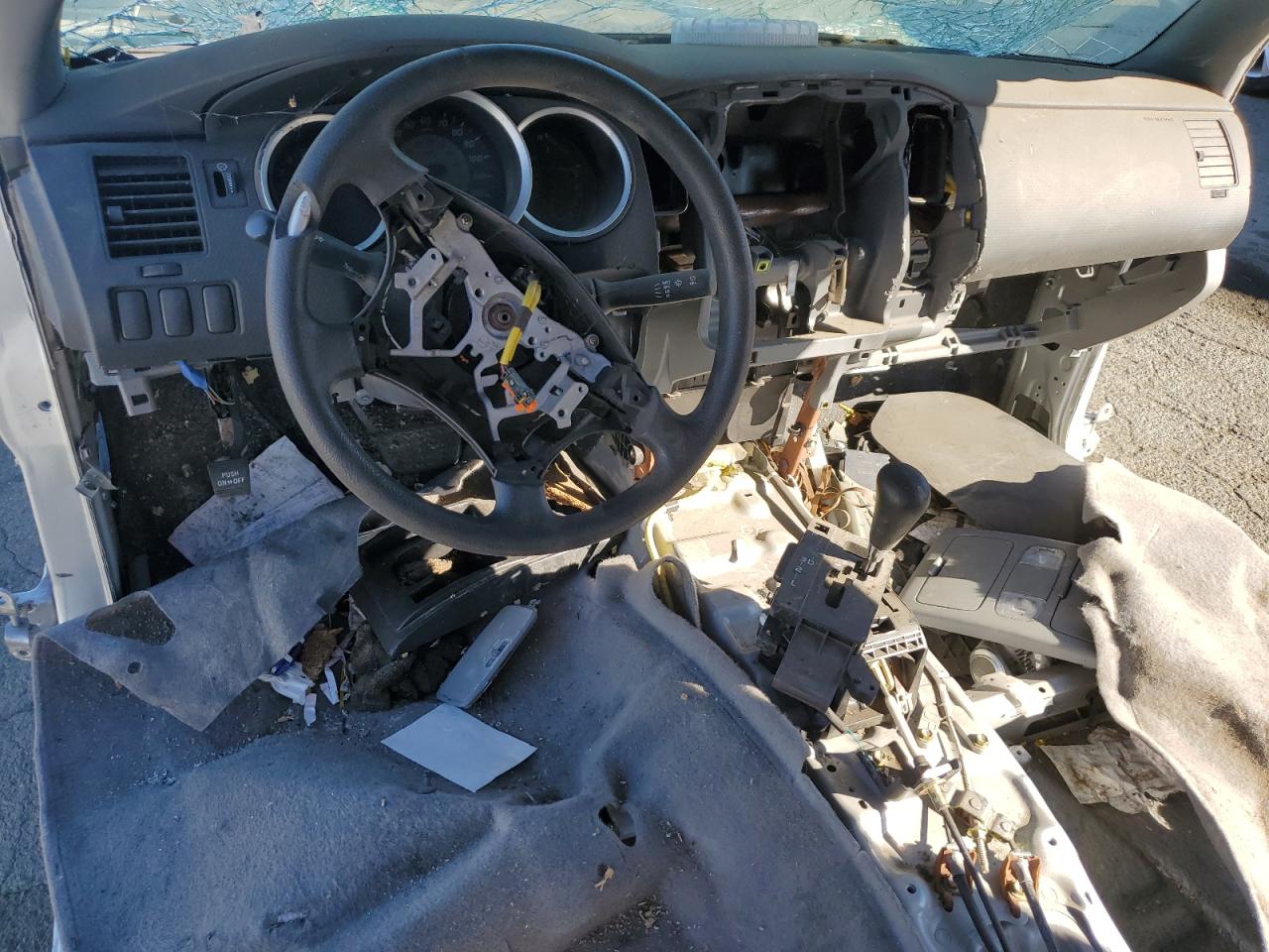 2005 Toyota Tacoma - Image 8