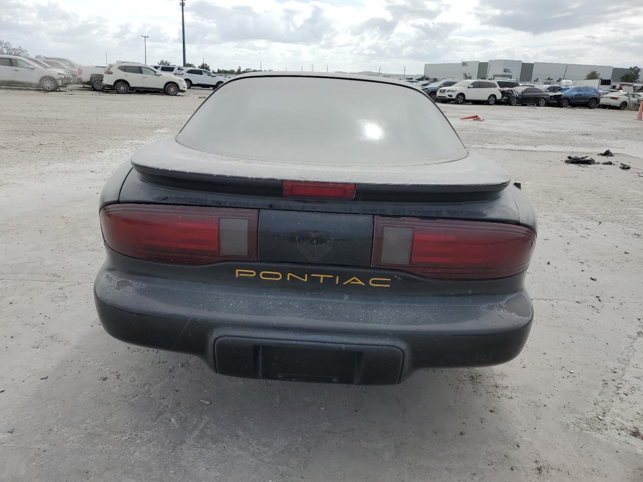 1996 Pontiac Firebird VIN: 2G2FS22K5T2229201 Lot: 75918044