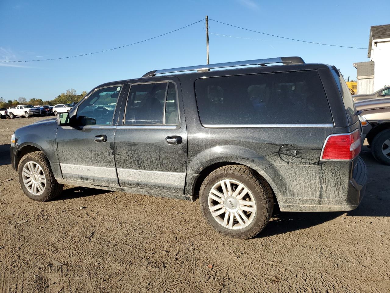 5LMJJ3J59EEL04590 2014 Lincoln Navigator L