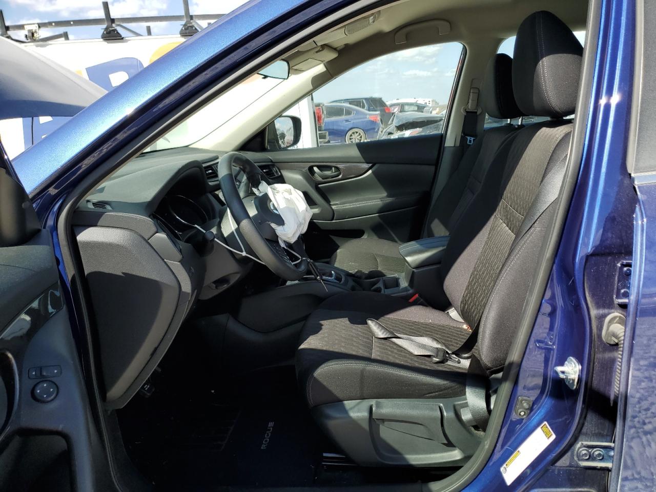 2019 Nissan Rogue - Image 7