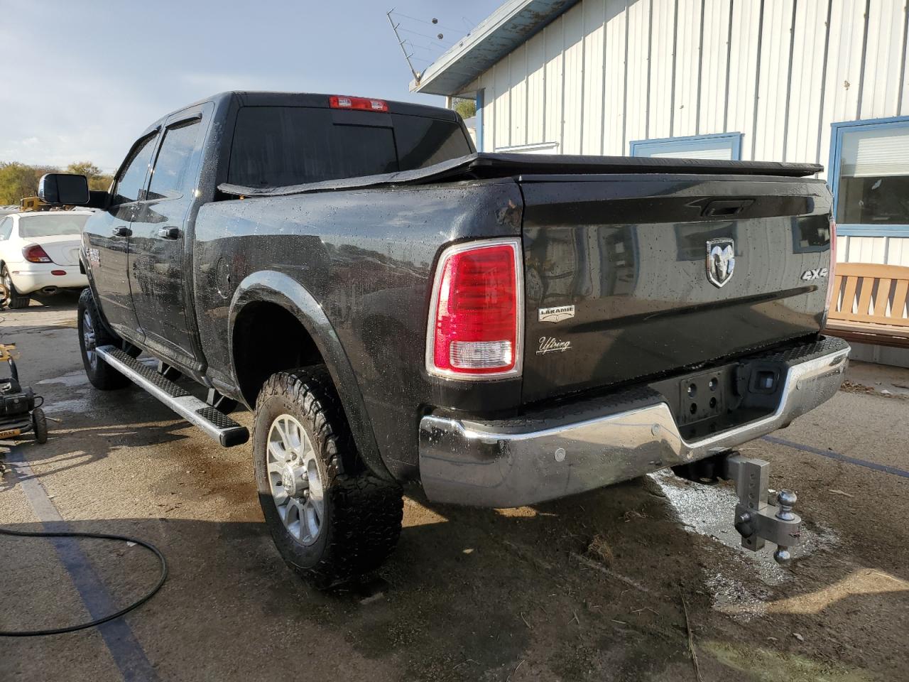 2016 RAM 2500 - Image 2