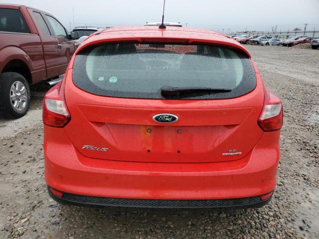  FORD FOCUS 2013 Красный