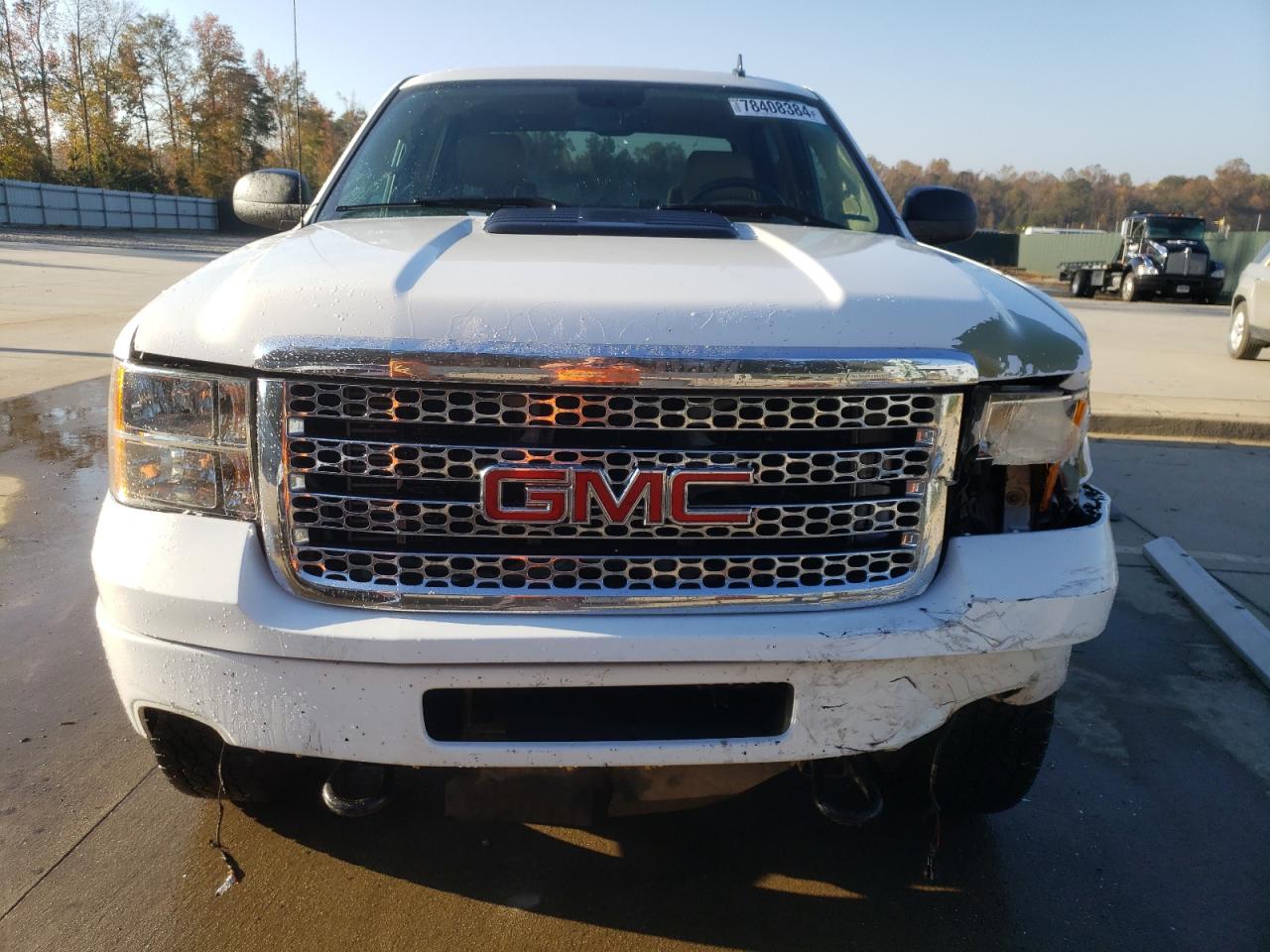 2011 GMC Sierra - Image 5