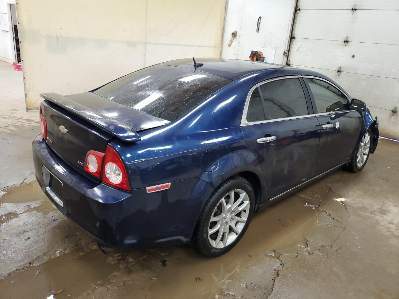 2009 Chevrolet Malibu - Image 3