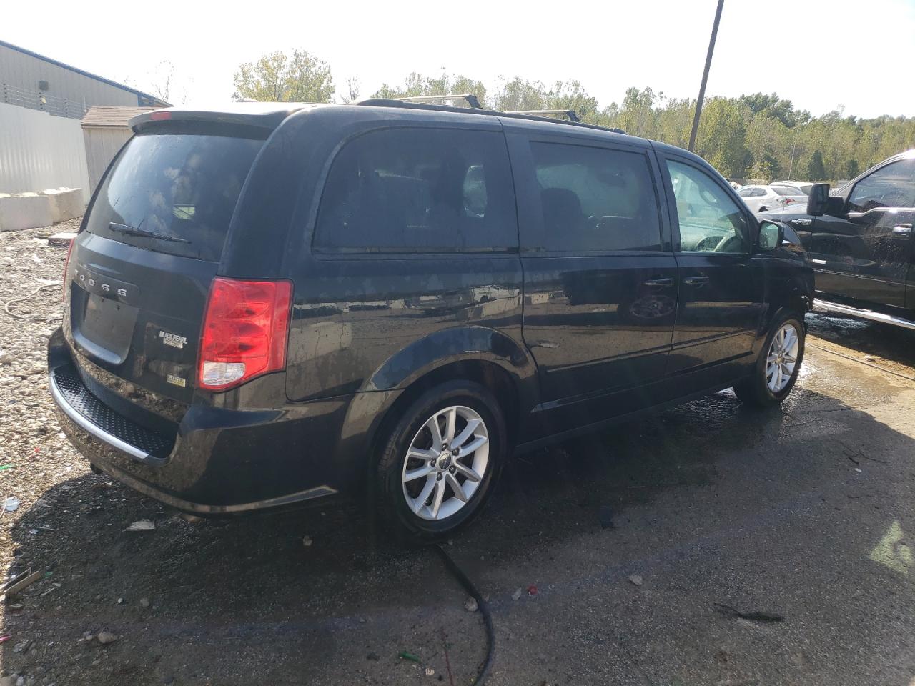 2016 Dodge Caravan - Image 3