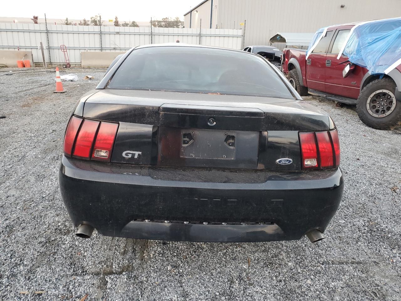 2004 Ford Mustang - Image 6