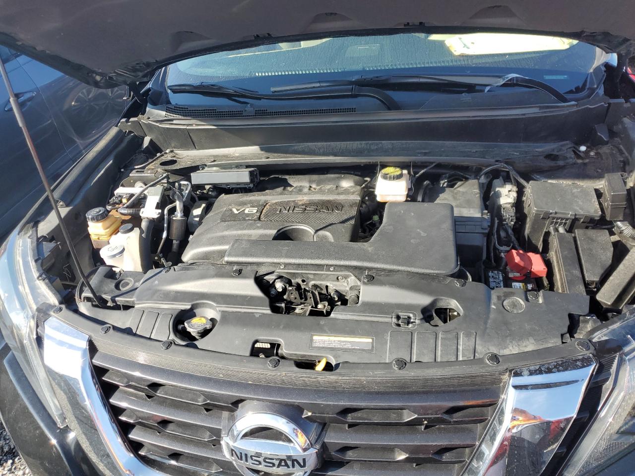 2018 Nissan Pathfinder S VIN: 5N1DR2MM2JC647558 Lot: 74280874