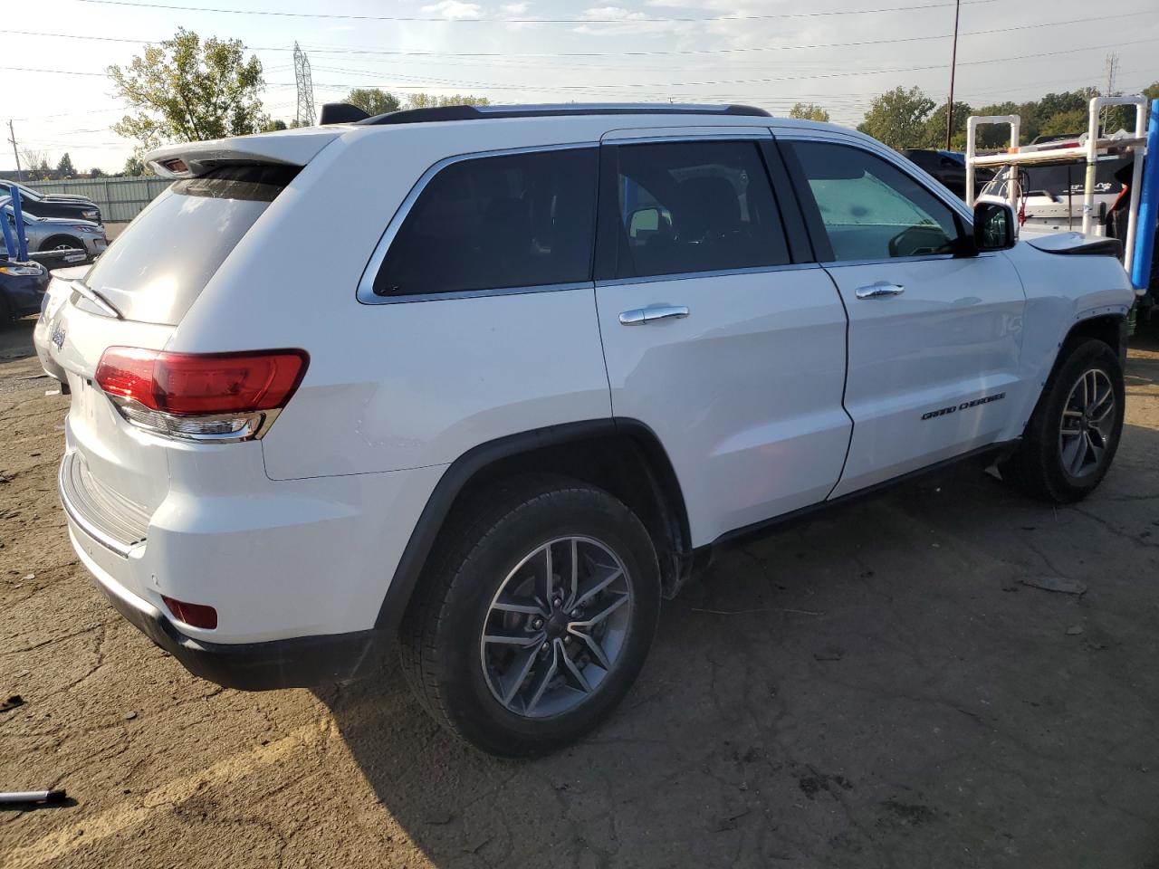 2019 Jeep Grand Cherokee - Image 3