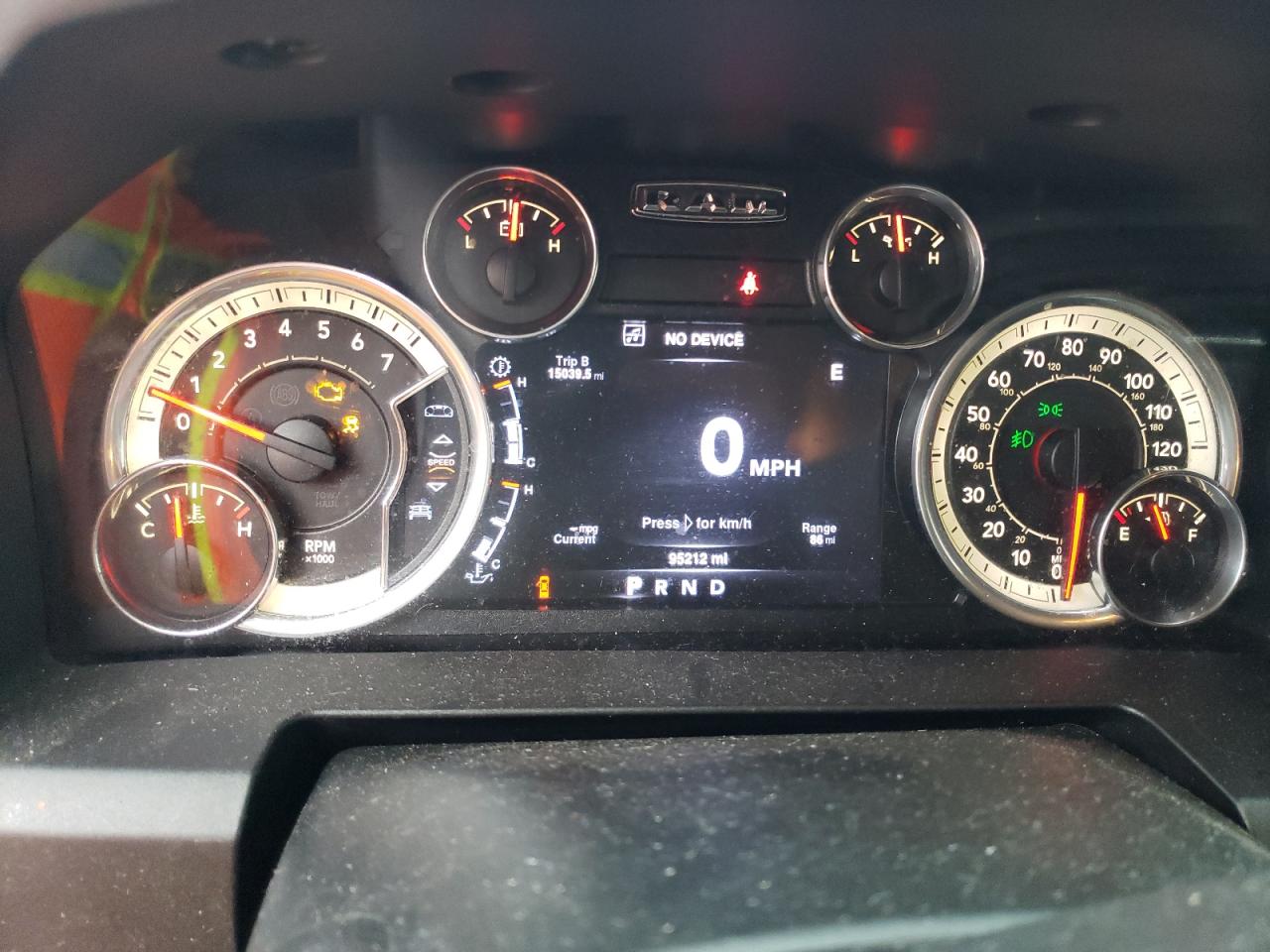 2016 RAM 1500 - Image 9